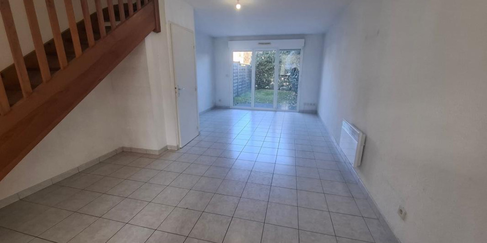 maison à ST PIERRE DU MONT (40280)