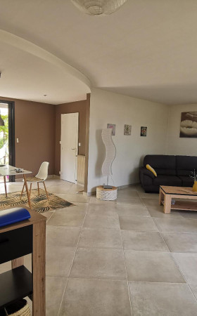 Maison  ST PIERRE DU MONT