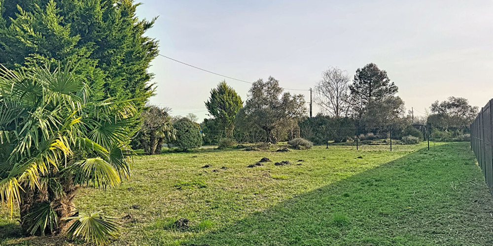 terrain à SOUSTONS (40140)