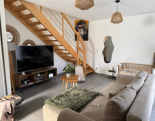 maison  ST PIERRE DU MONT