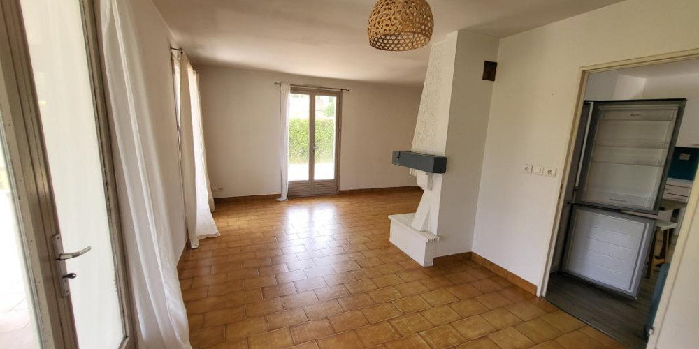 maison à ST PIERRE DU MONT (40280)