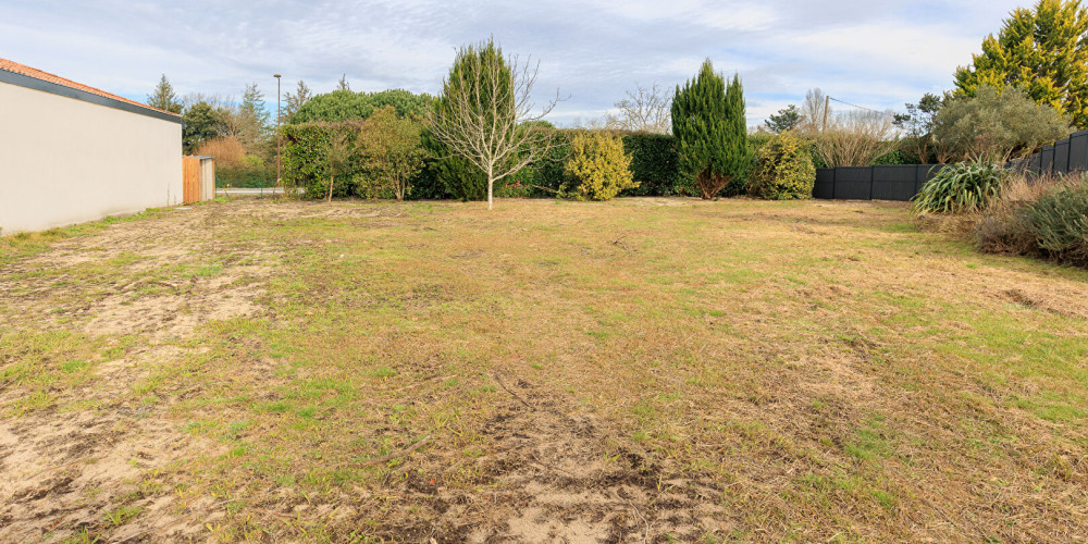 terrain à SOUSTONS (40140)