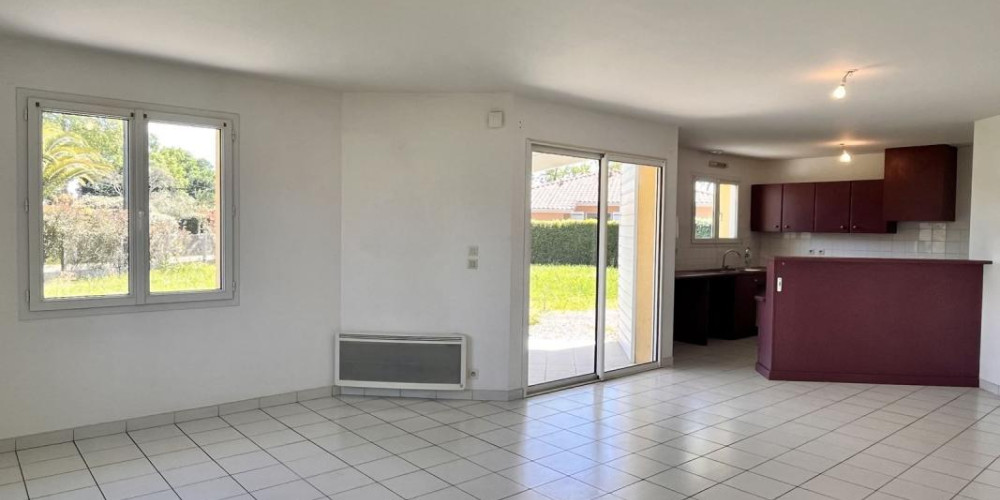 maison à LABATUT (40300)