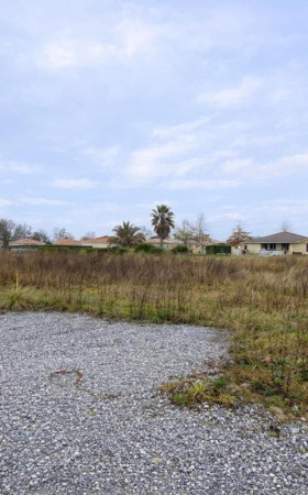 Terrain  POMAREZ