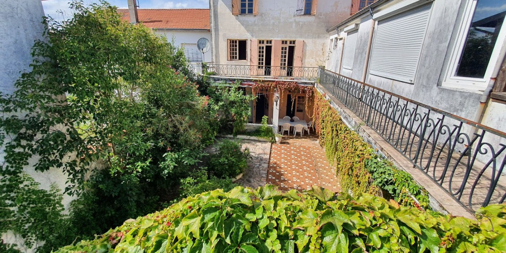 maison à MONT DE MARSAN (40000)