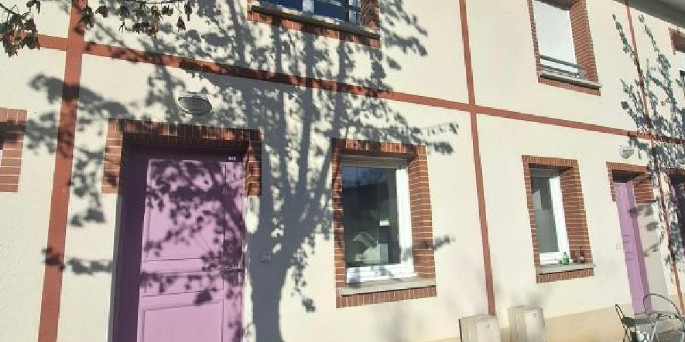 maison à ST PIERRE DU MONT (40280)