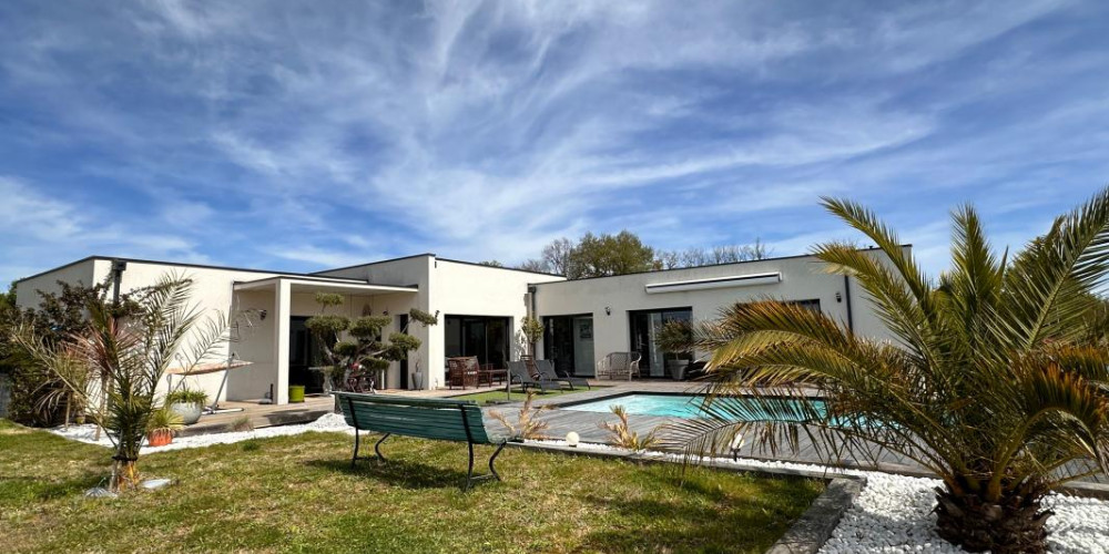 immeuble à AIRE SUR L ADOUR (40800)