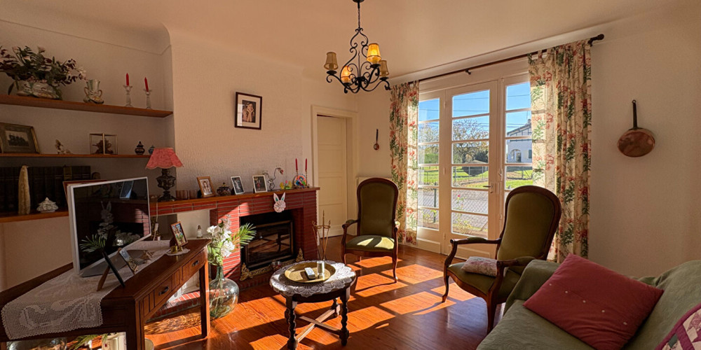 maison à ST YAGUEN (40400)