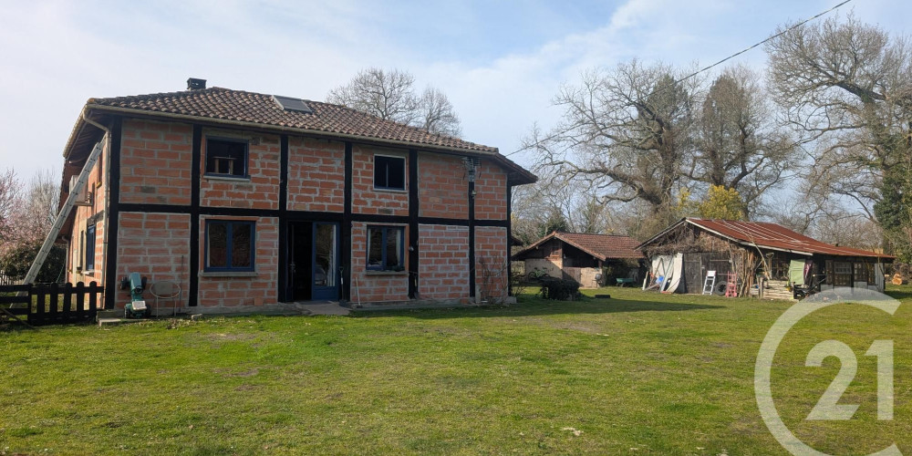maison à YGOS ST SATURNIN (40110)