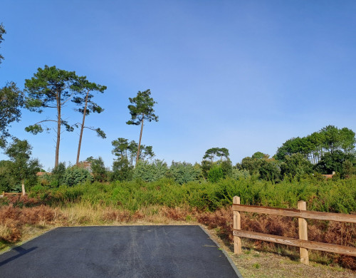 terrain  MOLIETS ET MAA