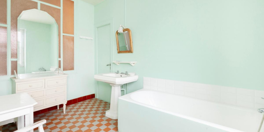 maison à ST AUBIN (40250)