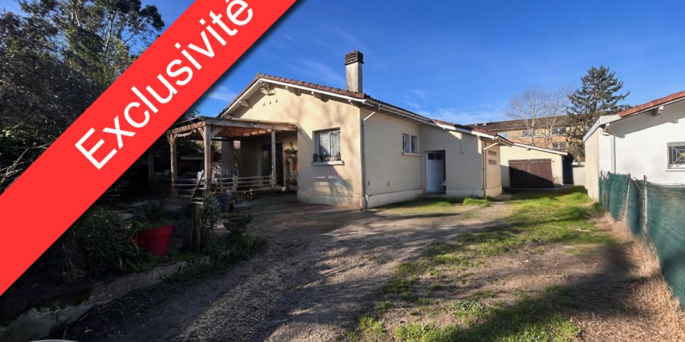 maison à ST PIERRE DU MONT (40280)