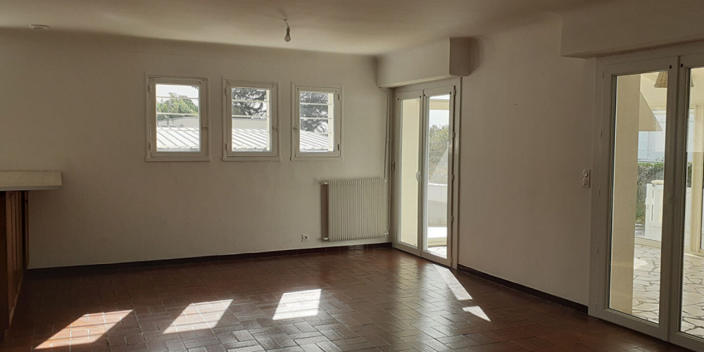 maison à SEYRESSE (40180)