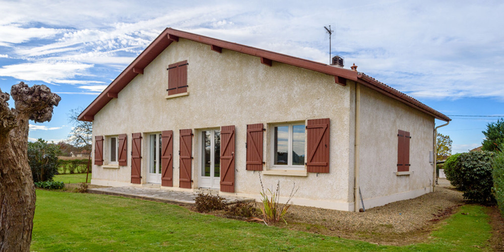 maison à AMOU (40330)