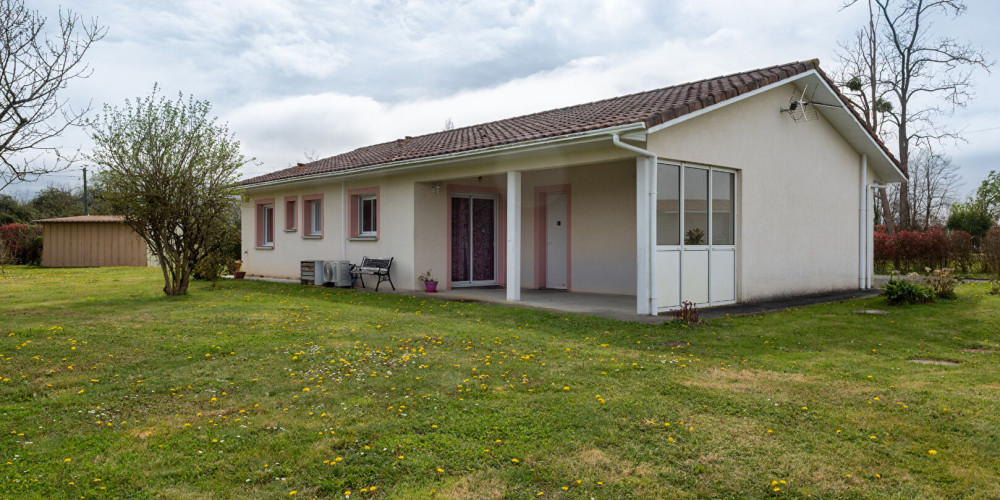 maison à CASTEL SARRAZIN (40330)