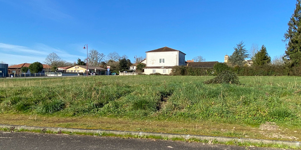 terrain à SOUPROSSE (40250)
