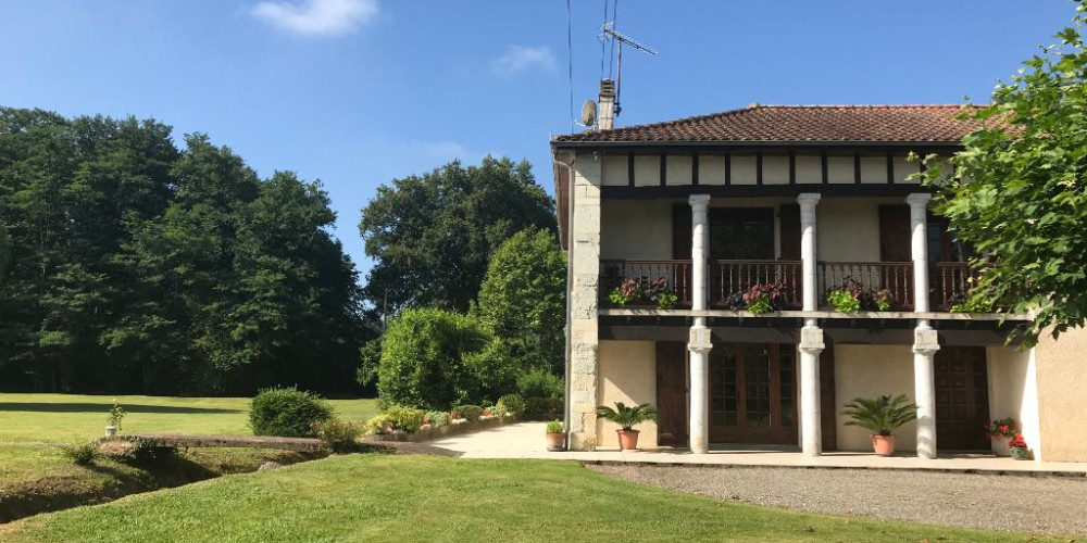 maison à BASTENNES (40360)