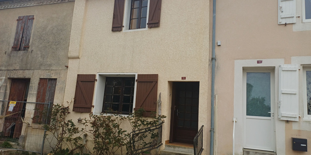 maison à ST SEVER (40500)