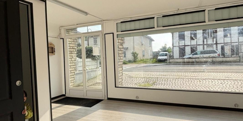 local commercial à RION DES LANDES (40370)