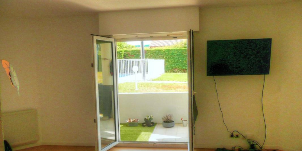 appartement à ST PIERRE DU MONT (40280)