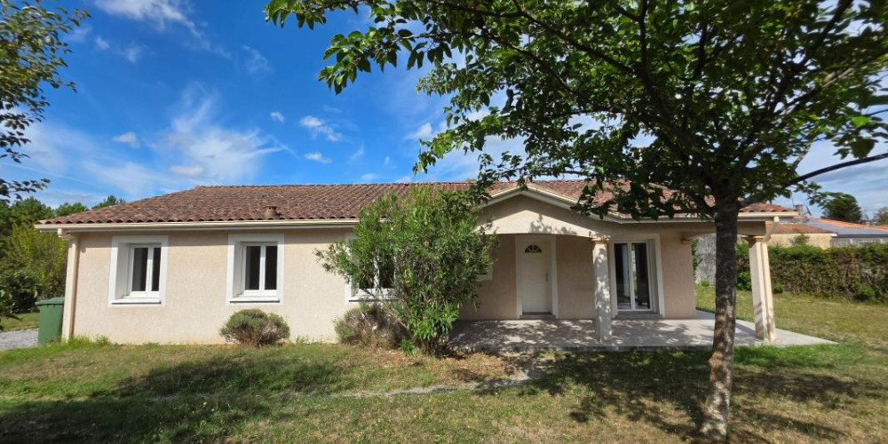 maison à ST PIERRE DU MONT (40280)