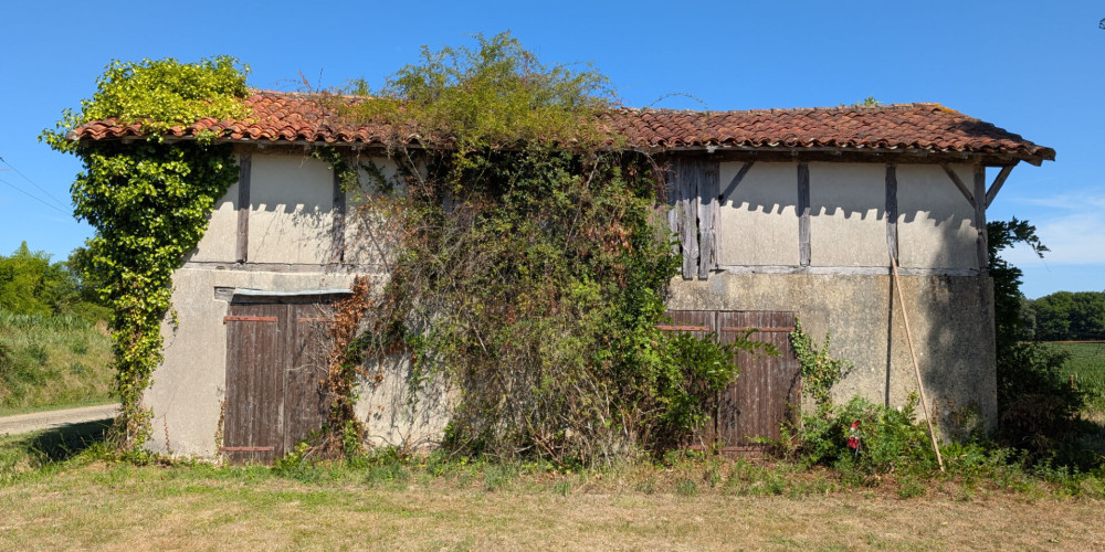 terrain à MONT DE MARSAN (40000)