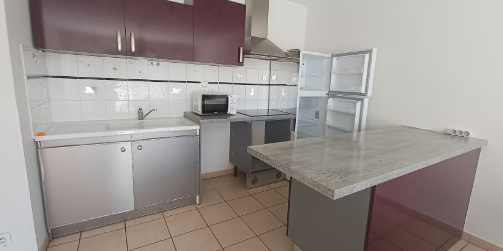 appartement à ST PIERRE DU MONT (40280)