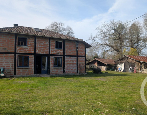 maison  YGOS ST SATURNIN