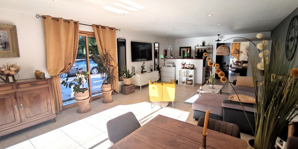 maison à CARCARES STE CROIX (40400)