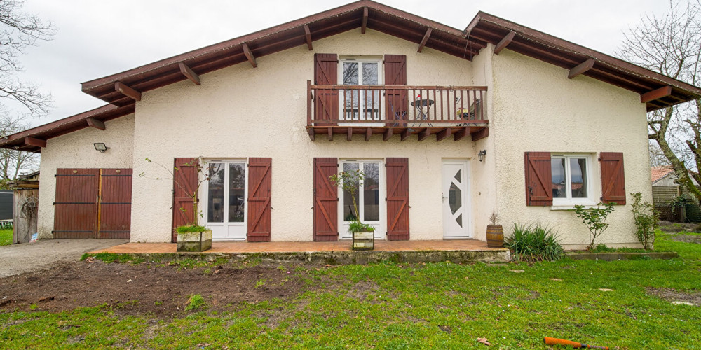 maison à LABOUHEYRE (40210)