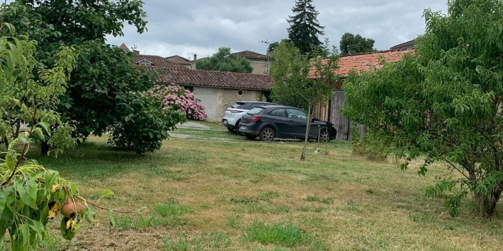 terrain à ST SEVER (40500)