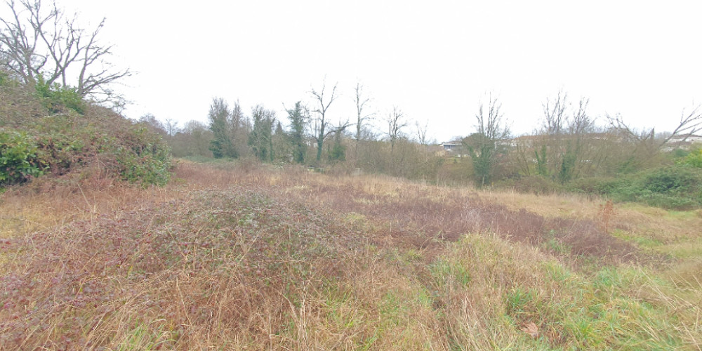 terrain à MONT DE MARSAN (40000)