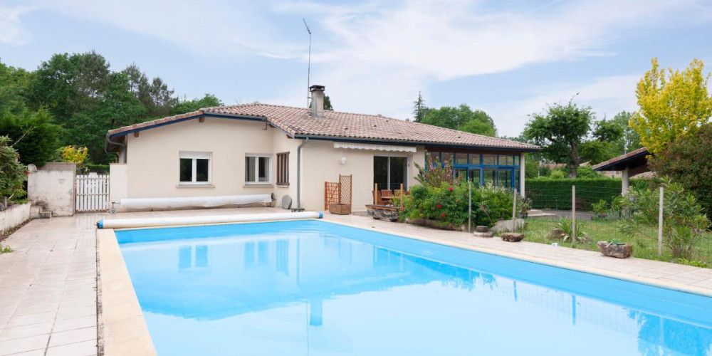 maison à MAZEROLLES (40090)