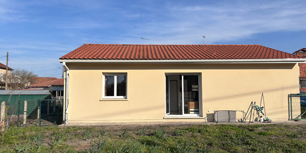 maison à LABOUHEYRE (40210)