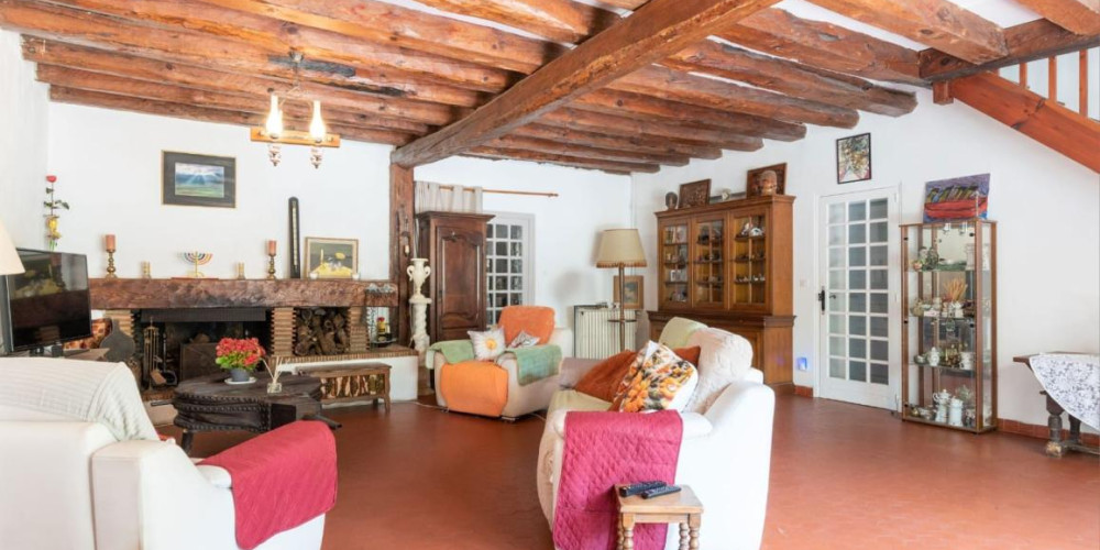 maison à ST AVIT (40090)