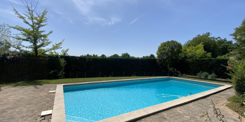maison à AMOU (40330)