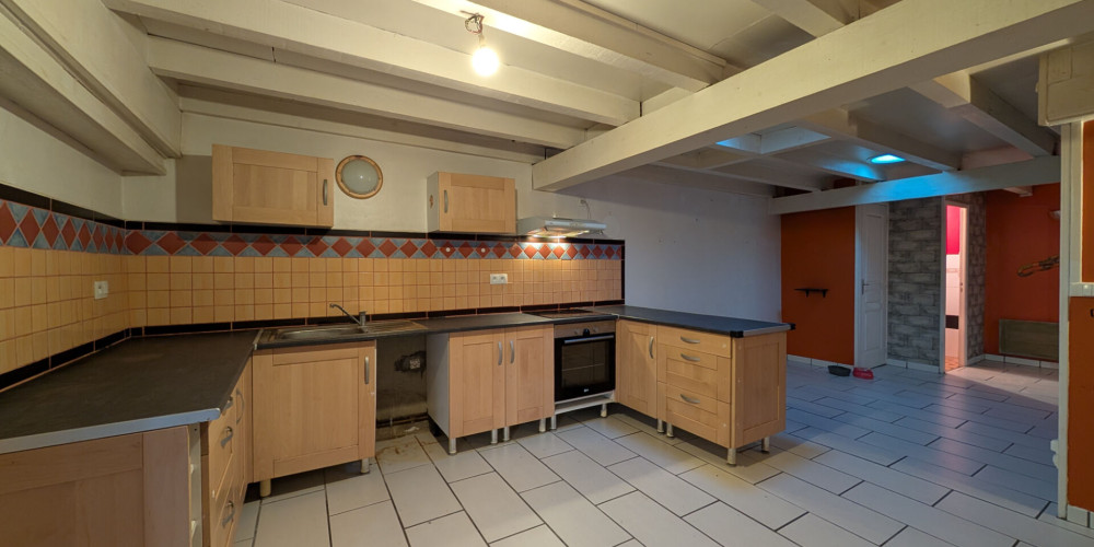 maison à AMOU (40330)