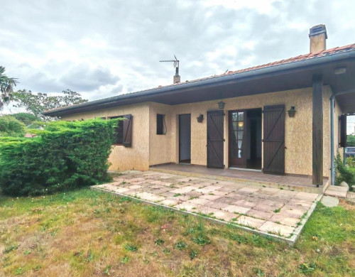 maison  ST SEVER