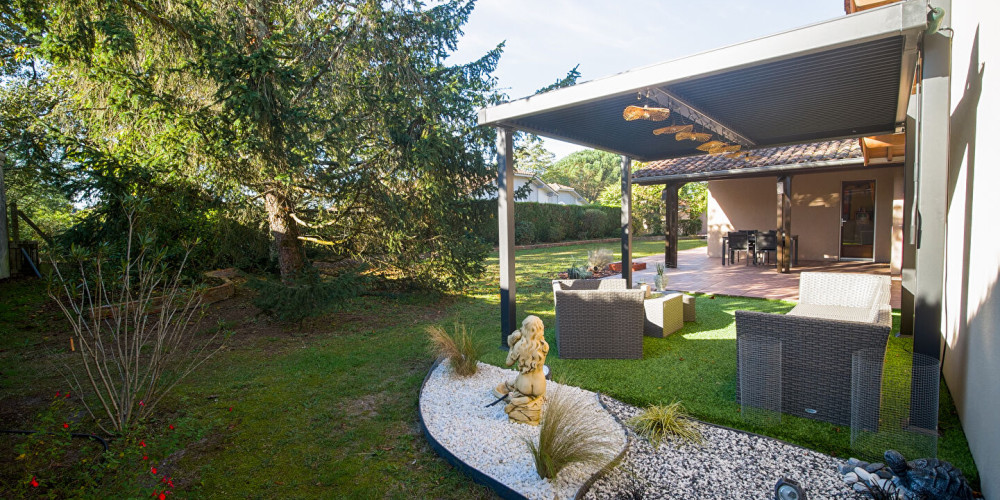 maison à YCHOUX (40160)