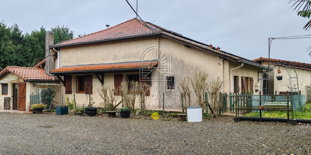 maison à ST SEVER (40500)
