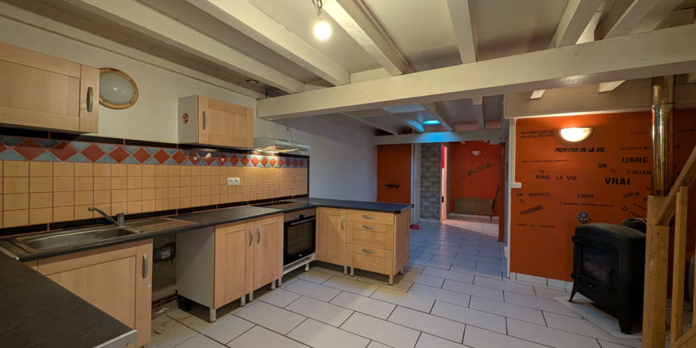 maison à AMOU (40330)