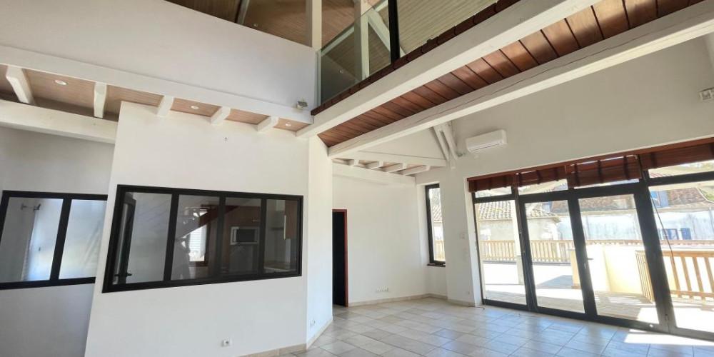 appartement à POUILLON (40350)