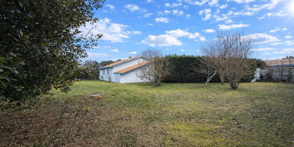 maison à SAUBION (40230)