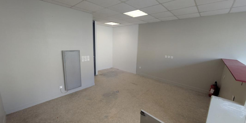 local commercial à ST SEVER (40500)