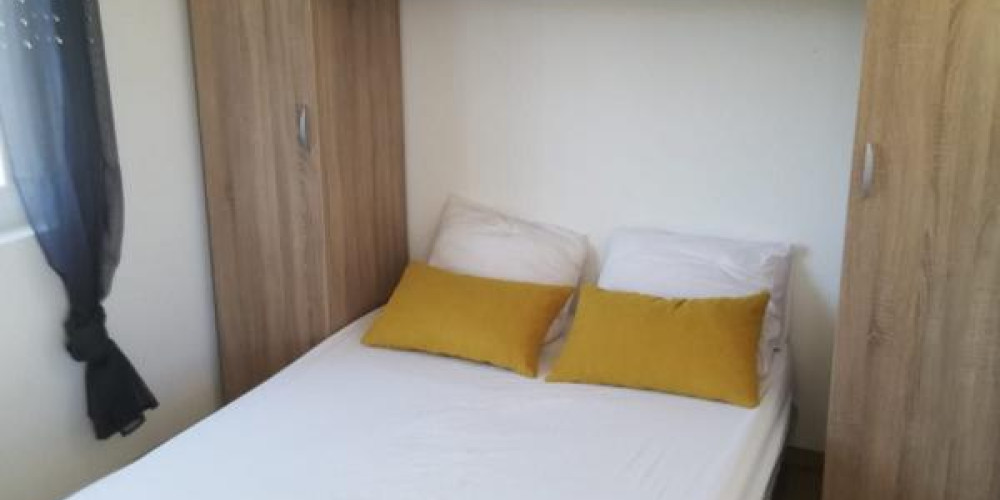 appartement à ST PIERRE DU MONT (40280)