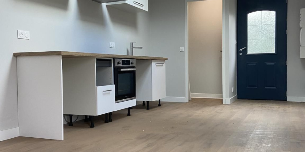 appartement à ST PIERRE DU MONT (40280)