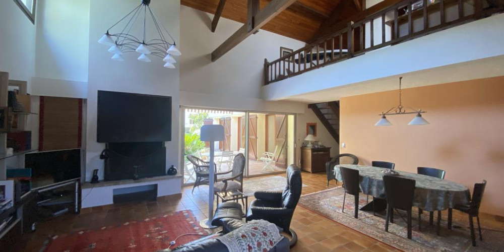 maison à AMOU (40330)