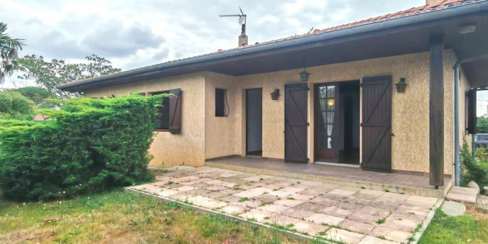 maison à ST SEVER (40500)