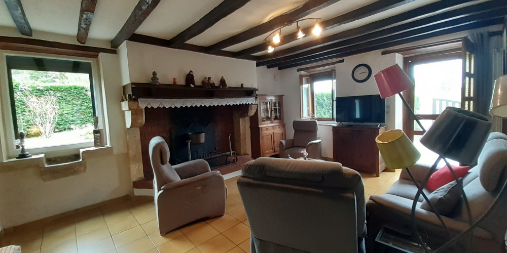 maison à AMOU (40330)