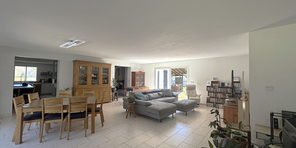 maison à BOUGUE (40090)